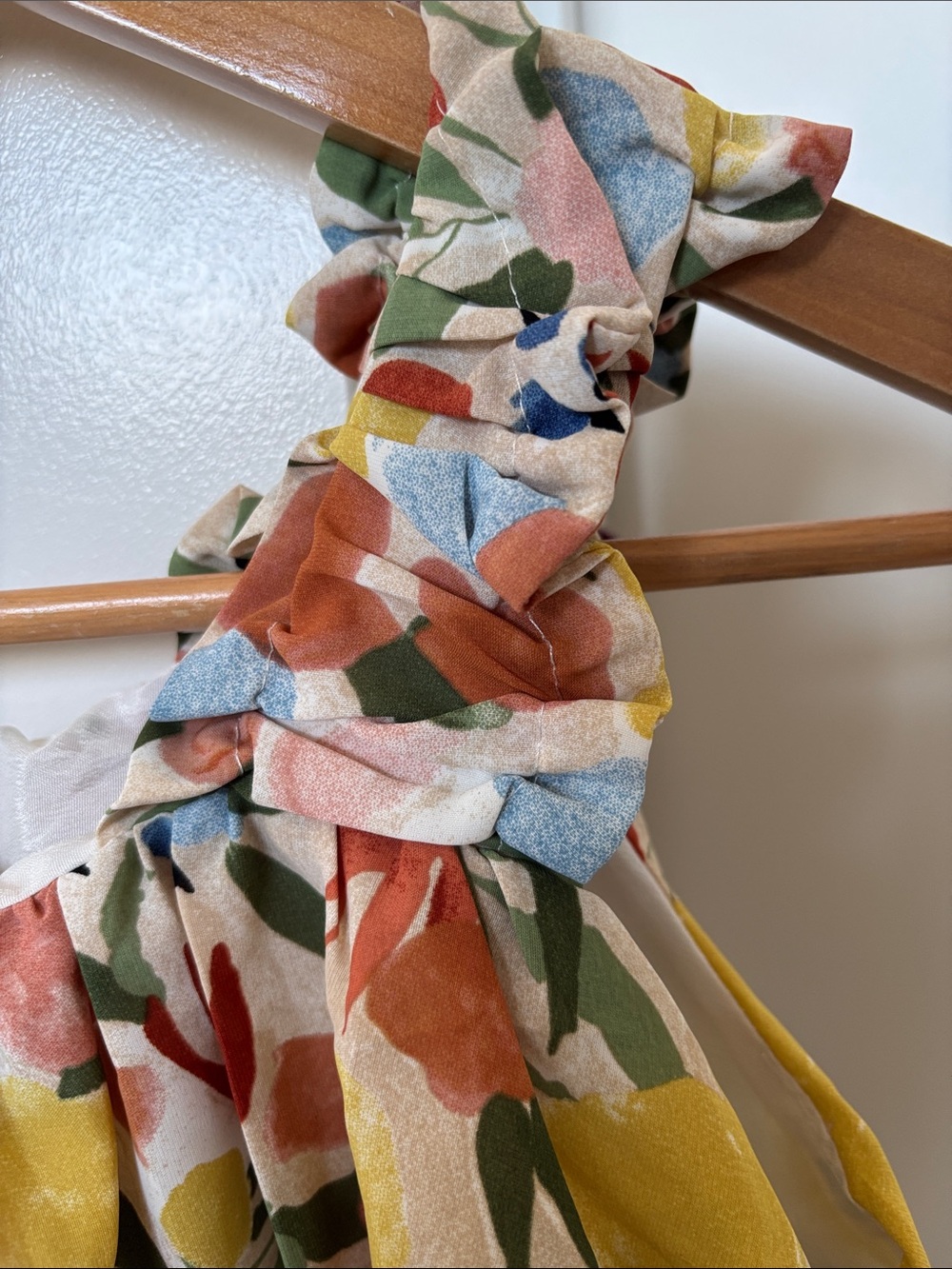 Beautiful Floral Ruffle Strap Top - Picture 4 of 11